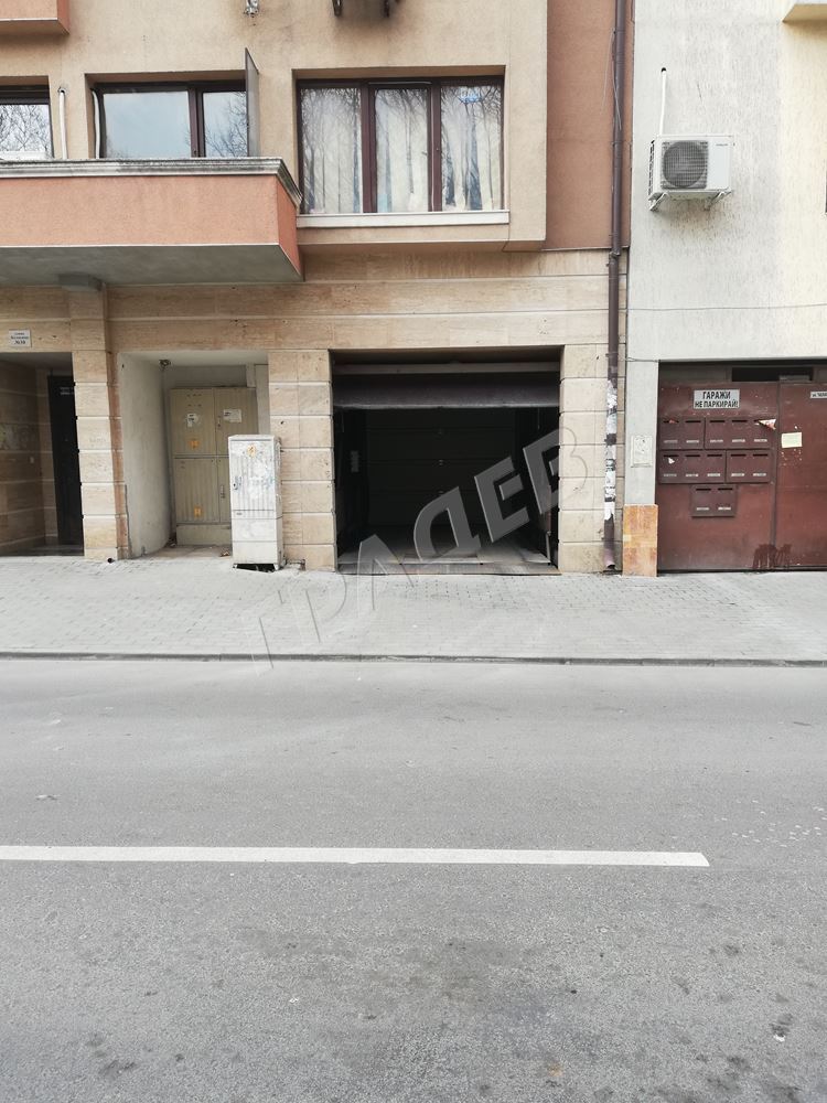 Подземно паркомясто Кооперативен пазар - Агенция за недвижими имоти Варна - Екипът