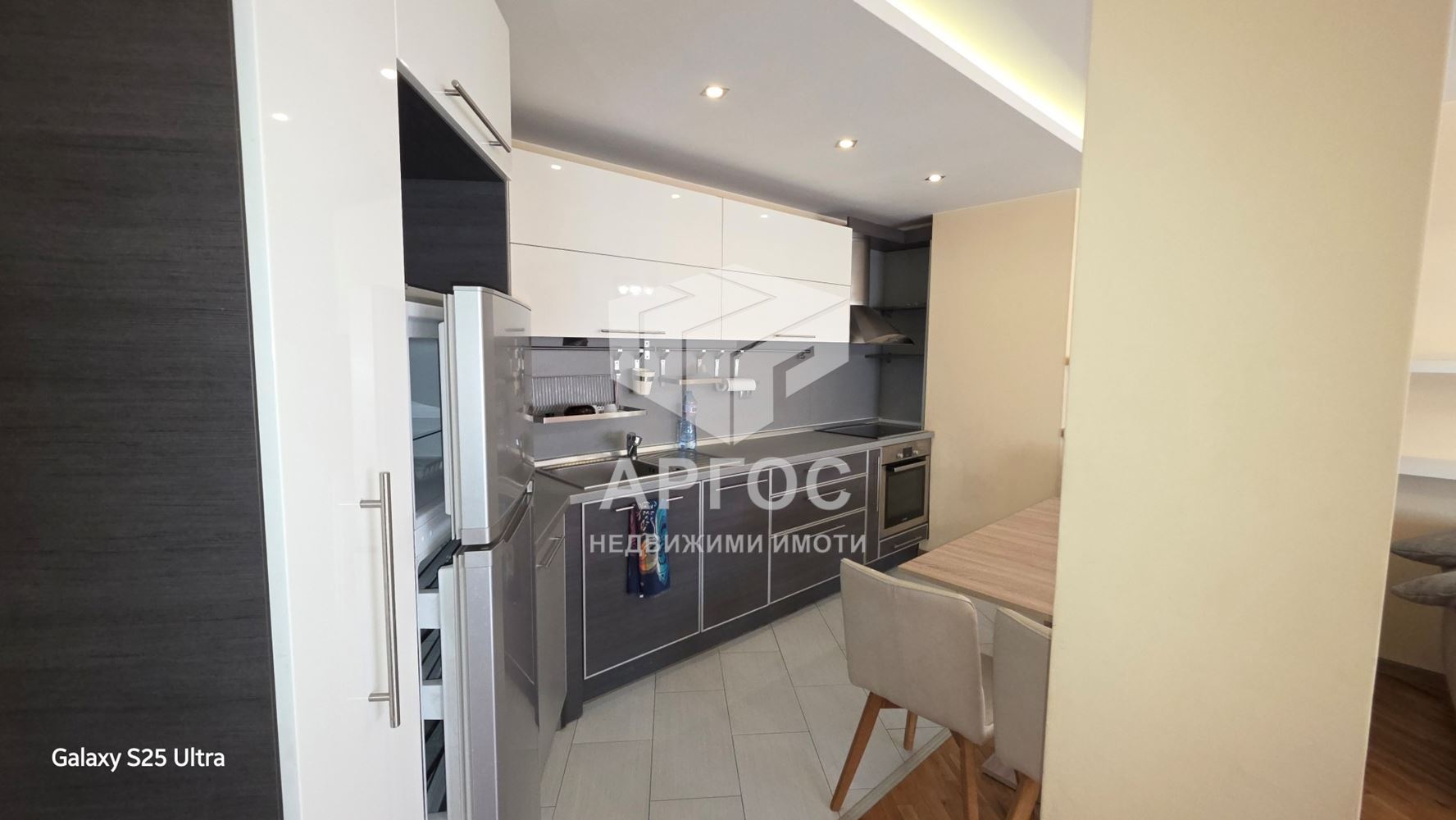 Продава Четиристаен апартамент и гараж – район Лятно кино Тракия - Агенция за недвижими имоти Варна - Екипът, имот 4