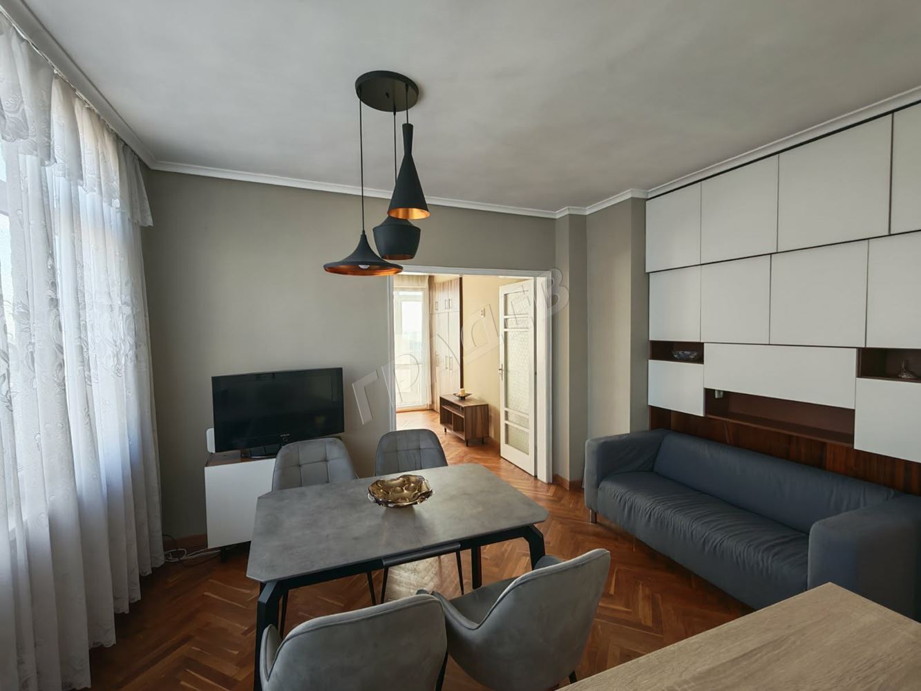 Прекрасен тристаен апартамент с морска панорама! - Агенция за недвижими имоти Варна - Екипът, имот 3