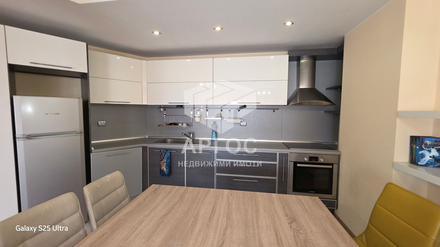 Продава Четиристаен апартамент и гараж – район Лятно кино Тракия - Агенция за недвижими имоти Варна - Екипът, имот 3