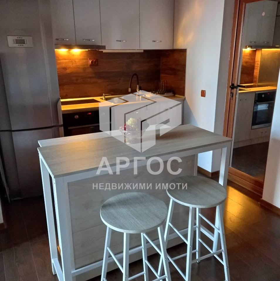 Дава под наем ЕТАЖ от къща в село Кичево - Агенция за недвижими имоти Варна - Екипът, имот 1