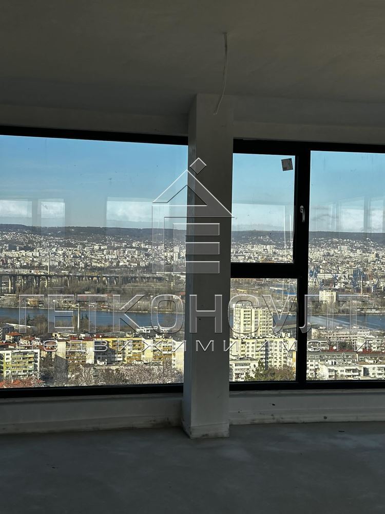 гр.Варна, Аспарухово, тристаен апартамент с запомняща се гледка море - Агенция за недвижими имоти Варна - Екипът