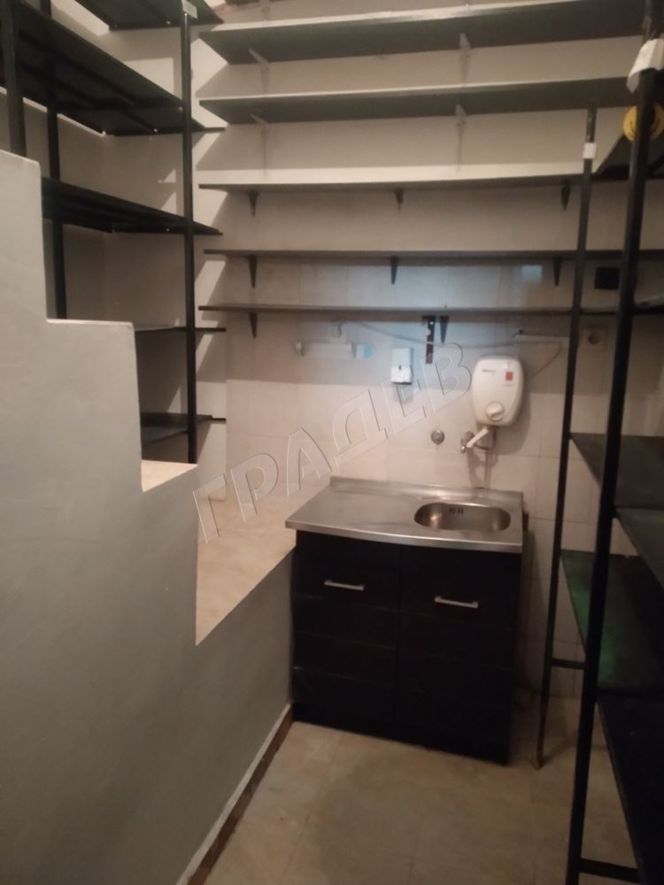 Магазин под наем в Цветен квартал. - Агенция за недвижими имоти Варна - Екипът, имот 4