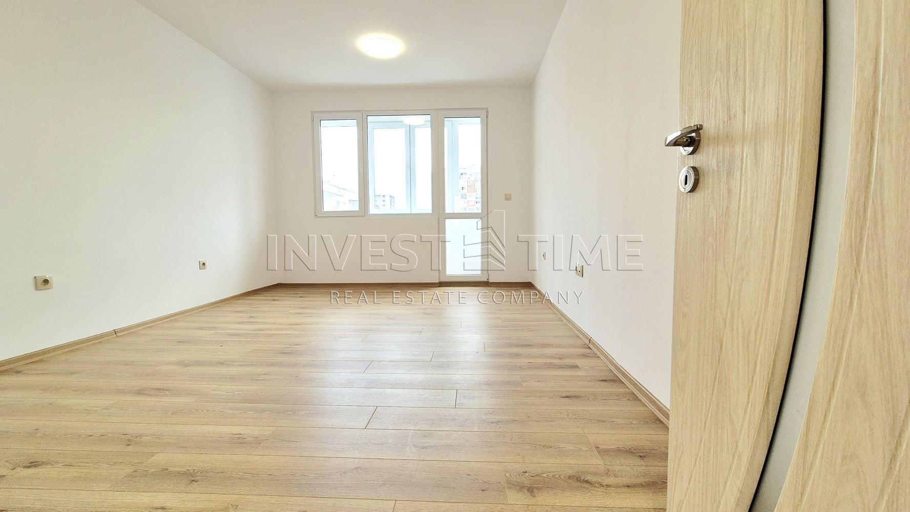 Тристаен апартамент след основен ремонт в кв. Възраждане 1, „ДО КЛЮЧ“ - Агенция за недвижими имоти Варна - Екипът