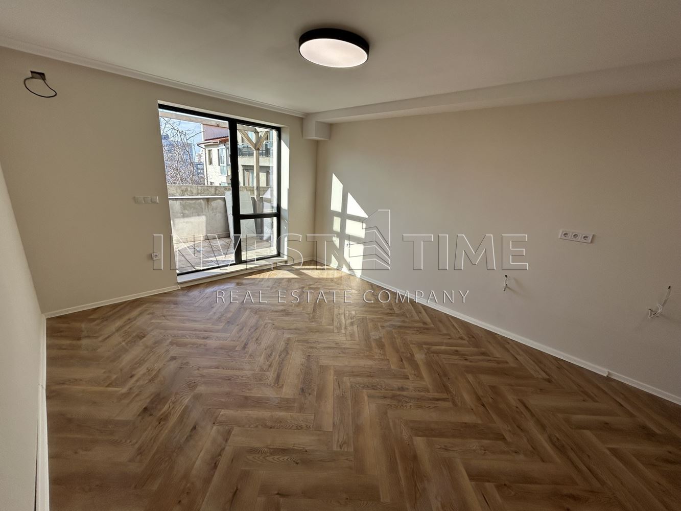 Тристаен апартамен завършен „ДО КЛЮЧ“ в кв. Възраждане - Агенция за недвижими имоти Варна - Екипът, имот 4