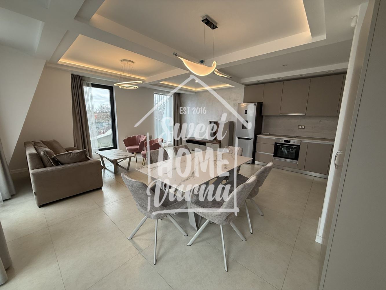 Двустаен апартамент до Операта - Агенция за недвижими имоти Варна - Екипът