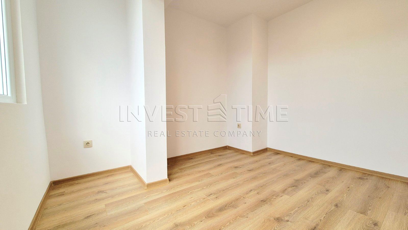 Тристаен апартамент след основен ремонт в кв. Младост, „ДО КЛЮЧ“ - Агенция за недвижими имоти Варна - Екипът, имот 4