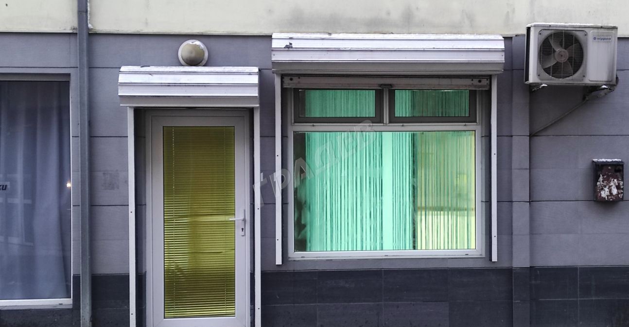 Партерно помещение на две нива под наем в района на Колхозен пазар - Агенция за недвижими имоти Варна - Екипът