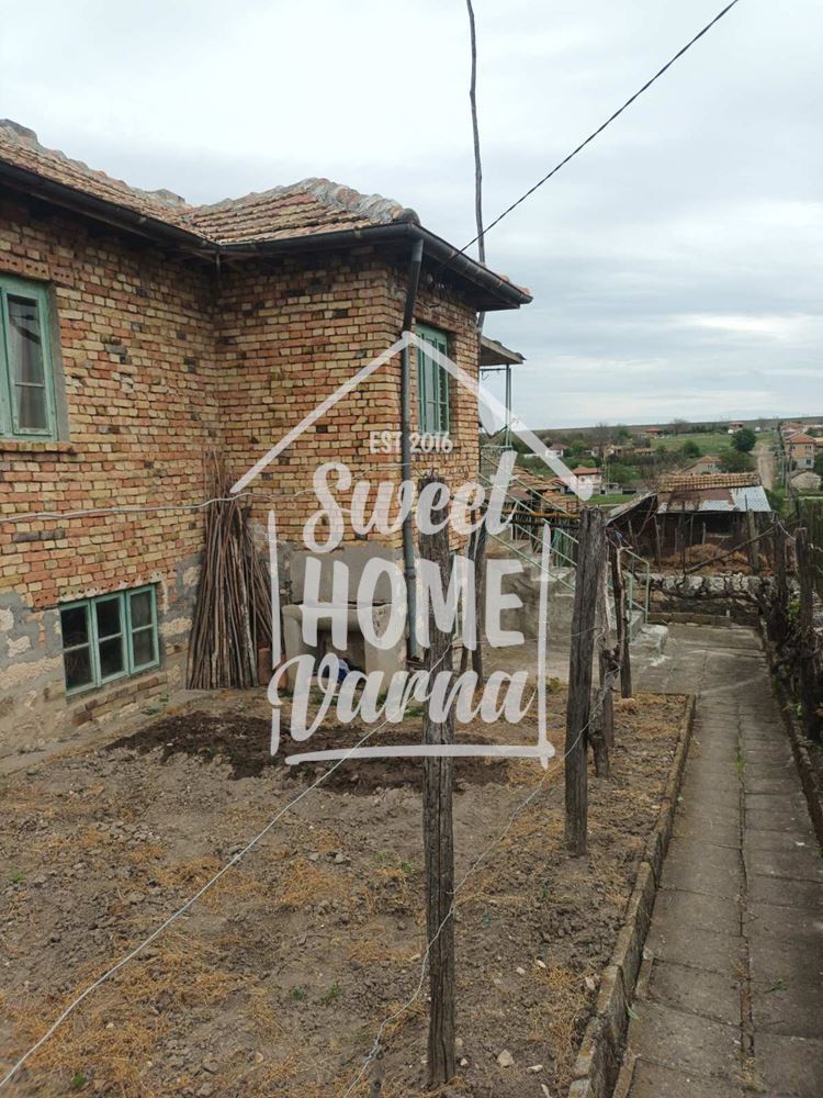 Къща 100 кв.м. в с.Генерал Киселово - Агенция за недвижими имоти Варна - Екипът, имот 3