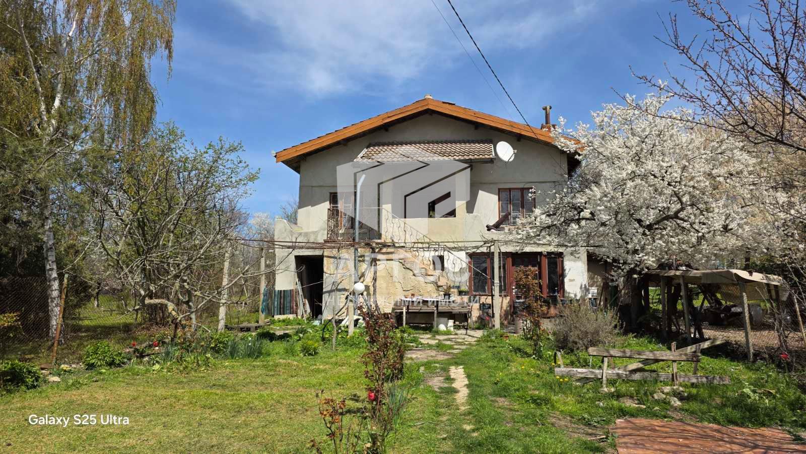 Продава Къща – село Орешак - Агенция за недвижими имоти Варна - Екипът