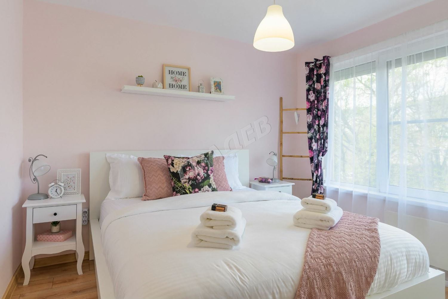 Обзаведен двустаен апартамент до Окръжна болница - Агенция за недвижими имоти Варна - Екипът