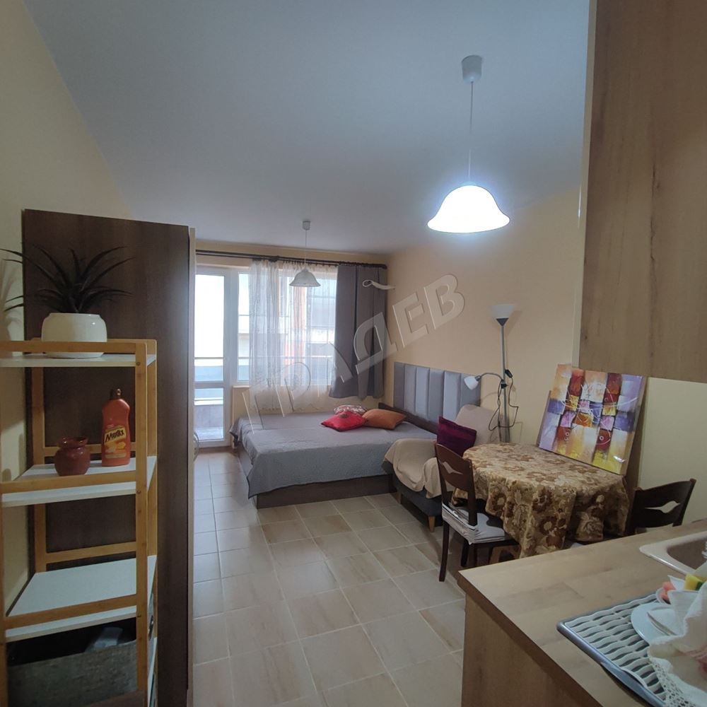 Боксониера в ж.к .“Вл.Варненчик“ - Агенция за недвижими имоти Варна - Екипът, имот 4