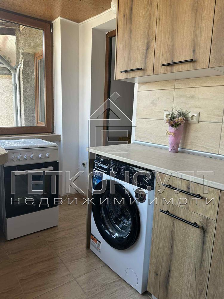 гр.Бургас, център, обзаведен двустаен апартамент под наем - Агенция за недвижими имоти Варна - Екипът, имот 3