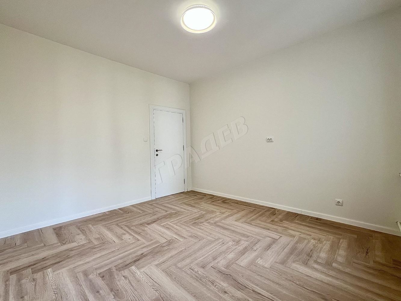 Тристаен апартамент след ремонт в кв. Младост - Агенция за недвижими имоти Варна - Екипът, имот 3