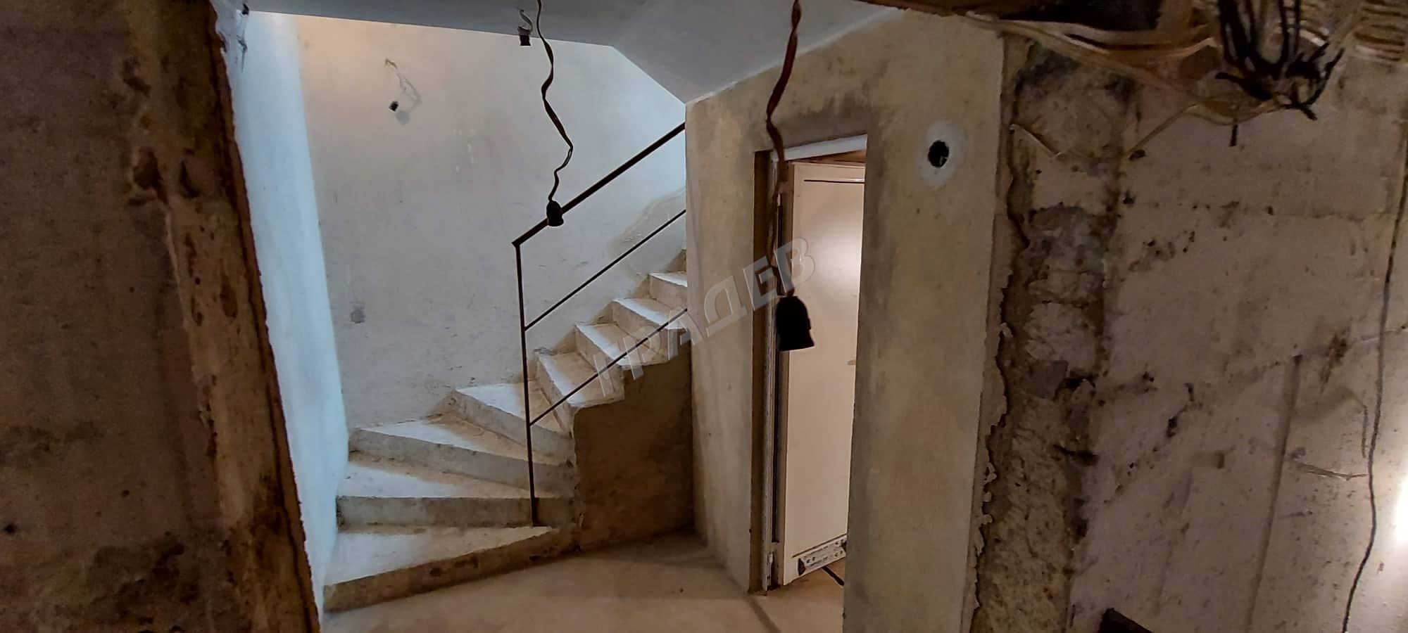 Кафе-бар по БДС, кв. Левски. Продажба, 120000 евро - Агенция за недвижими имоти Варна - Екипът, имот 3