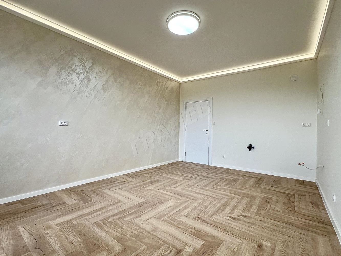 Тристаен апартамент след ремонт в кв. Младост - Агенция за недвижими имоти Варна - Екипът, имот 1