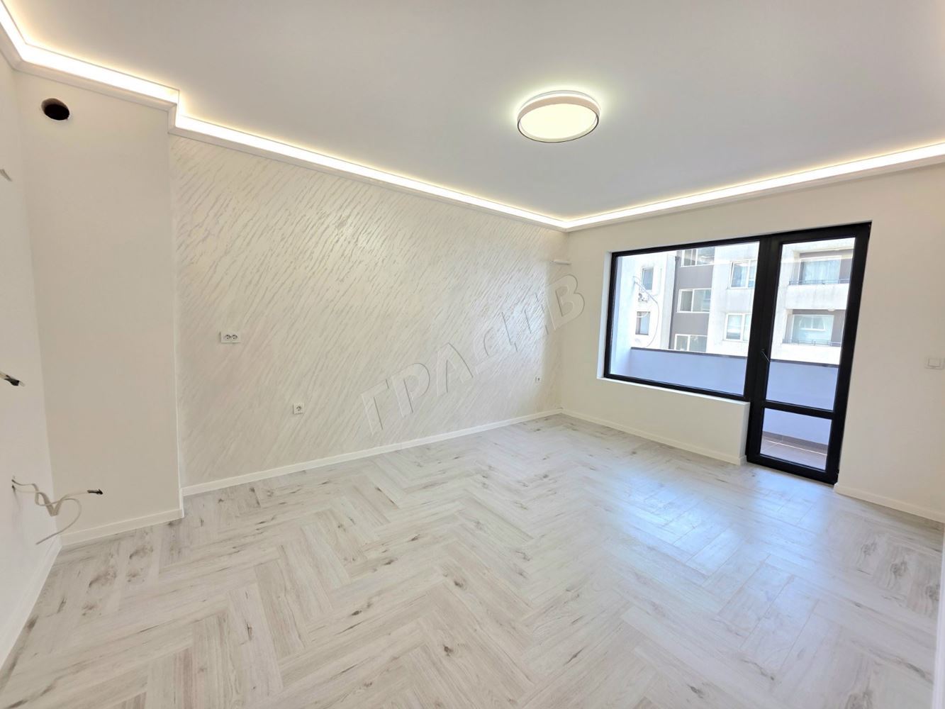 Двустаен апартамент в центъра след ремонт - Агенция за недвижими имоти Варна - Екипът