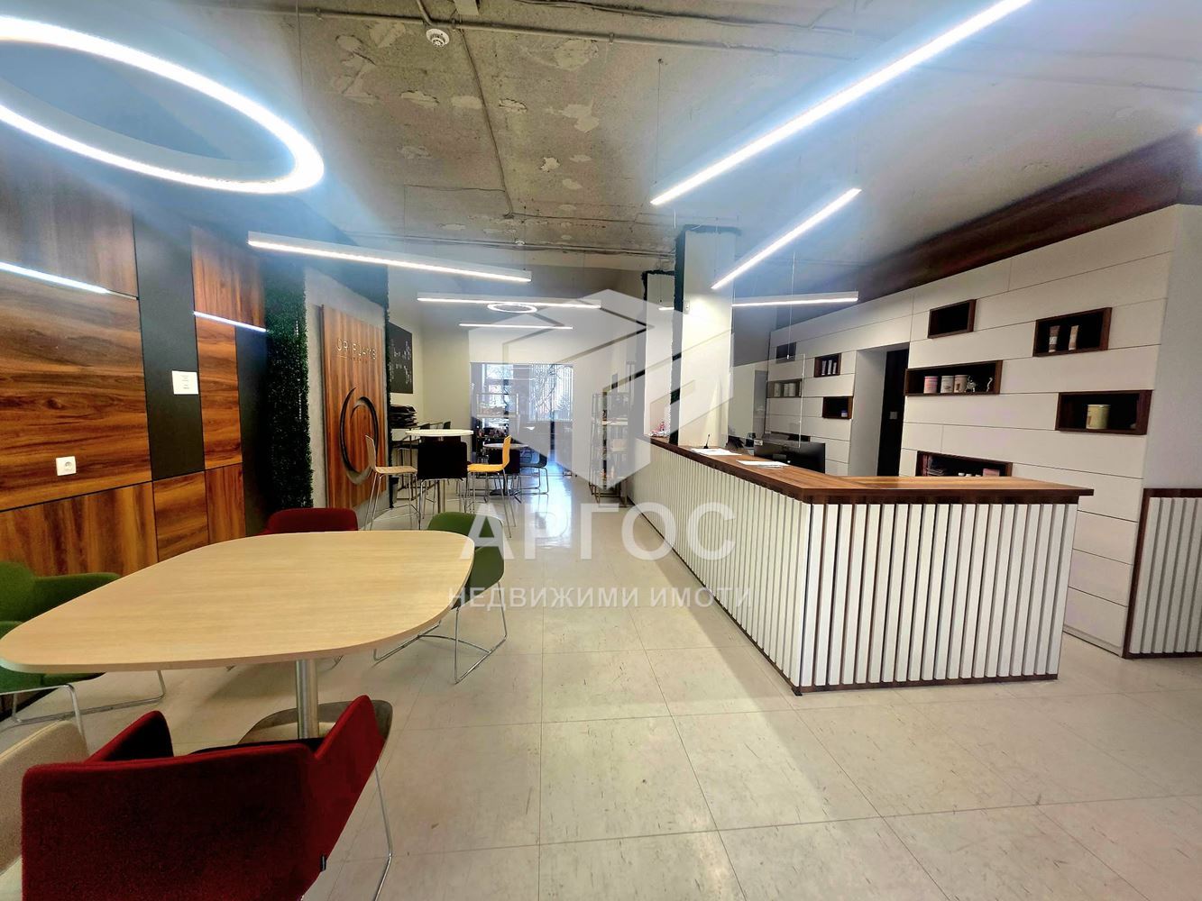 Дава под наем ОФИС район – ВИНС / Червен площад - Агенция за недвижими имоти Варна - Екипът