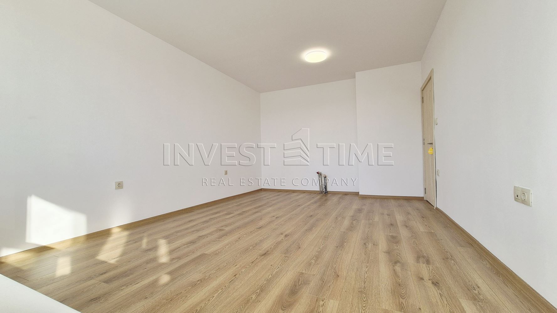 Двустаен апартамент след основен ремонт – „ДО КЛЮЧ“, до Гранд МОЛ - Агенция за недвижими имоти Варна - Екипът, имот 1