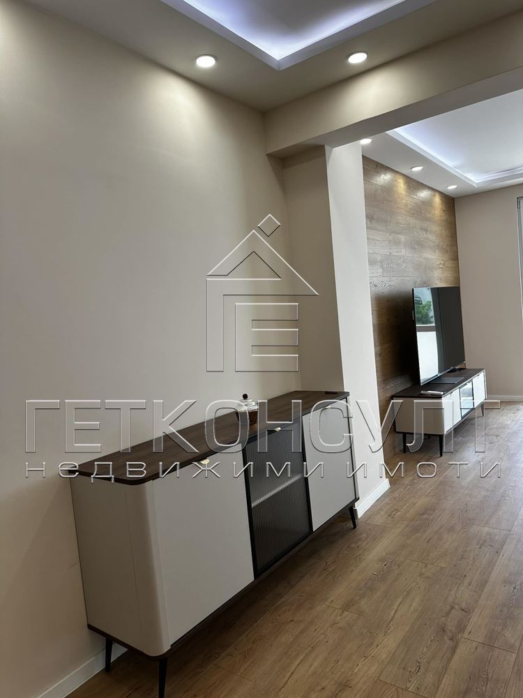 гр.Варна, Цветен квартал, тристаен апартамент – реновиран и обзаведен - Агенция за недвижими имоти Варна - Екипът, имот 3