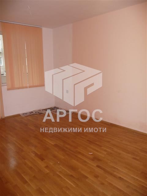 Дава под наем Тристаен апартамент – район Идеален център - Агенция за недвижими имоти Варна - Екипът, имот 3