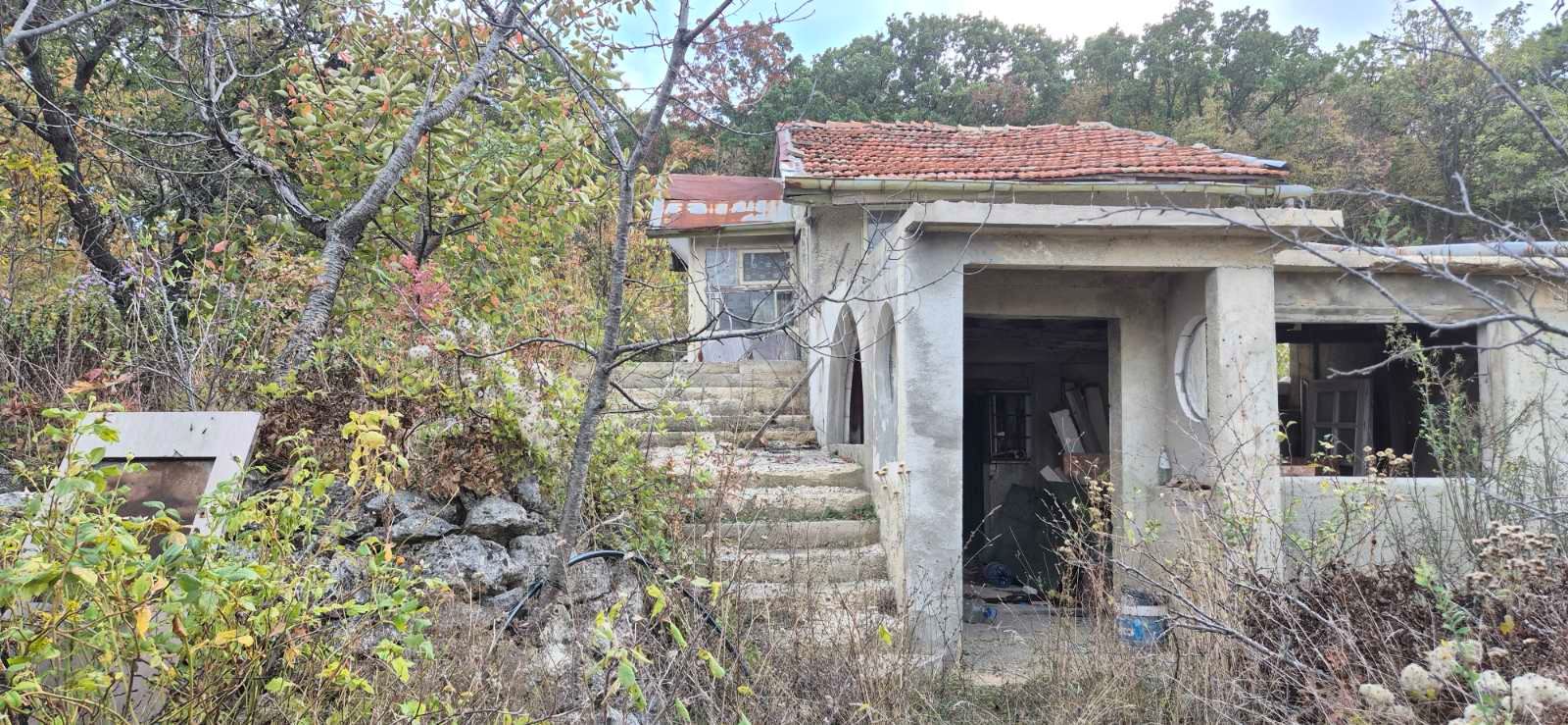 Продажба поземлен имот с площ от 600 кв.м, разположен в местност Манастирски рид, гр. Варна - Агенция за недвижими имоти Варна - Екипът, имот 1